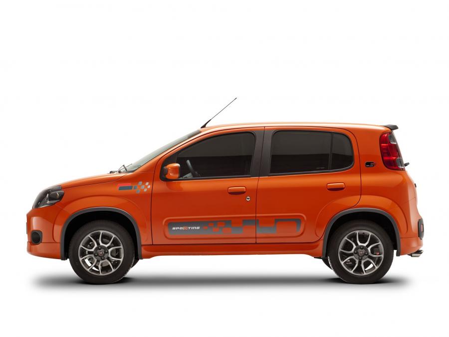  Fiat Uno Sporting 5-Door 2010 года  (фото 11 из 12)